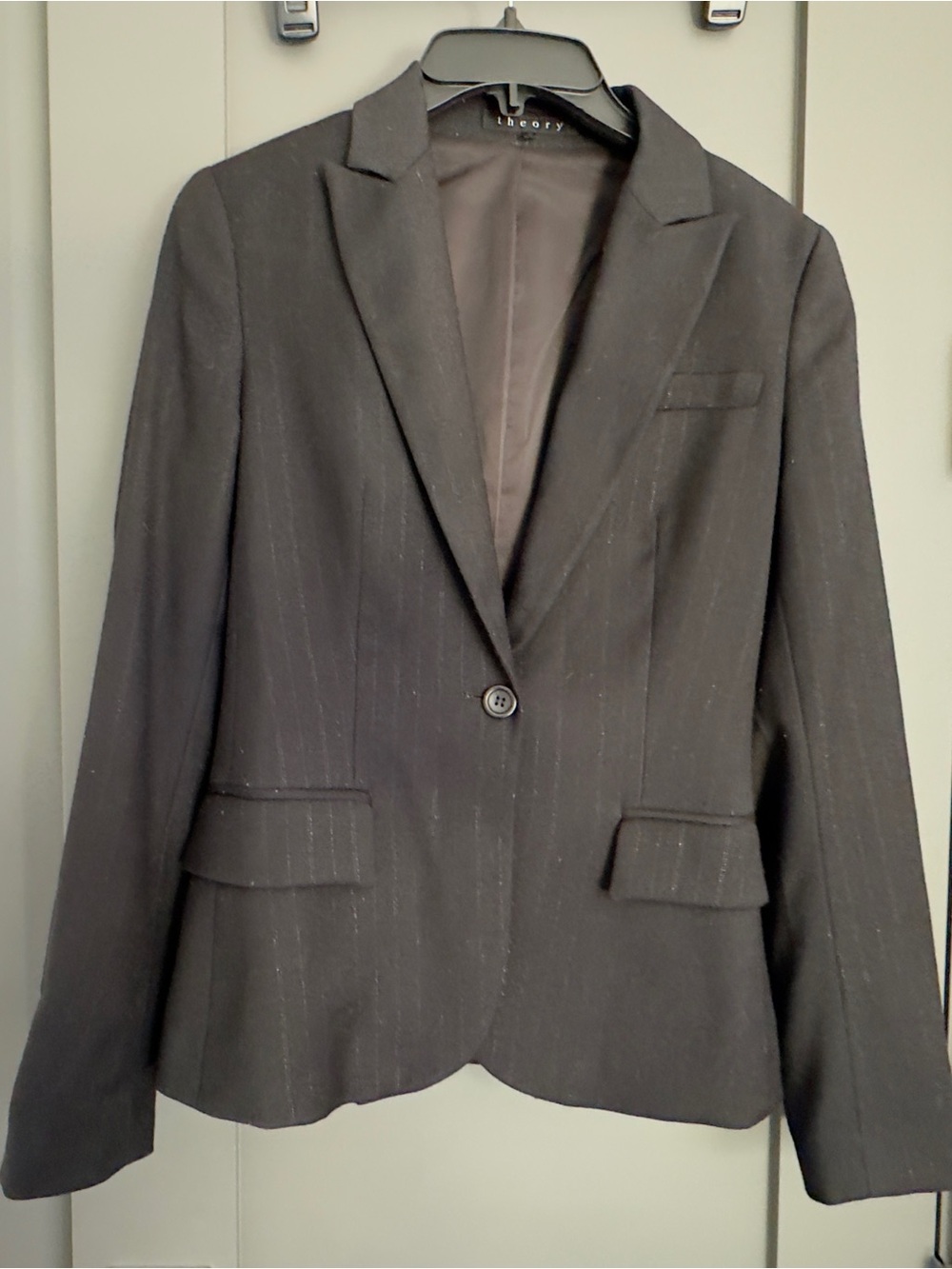 Theory Blazer Sz 0 Black Subtle Shimmering Pinstripes. Single button 90%Wool
